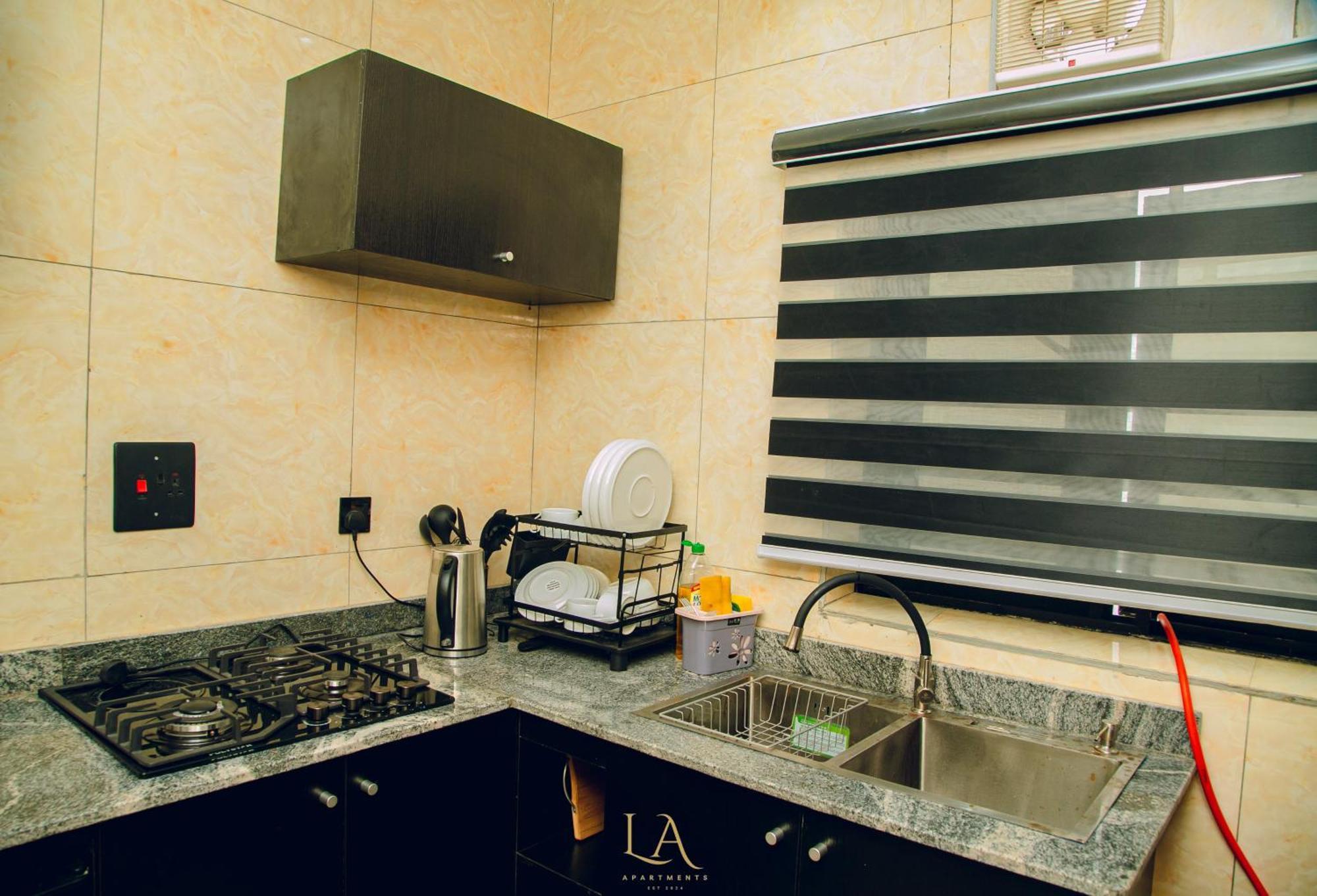La Apartments Benin City Exterior photo